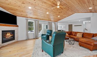 50 Champagne Cir, Campton, NH 03223