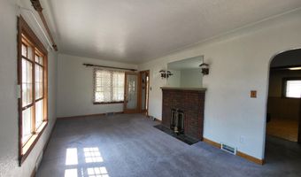 15282 Regina Ave, Allen Park, MI 48101