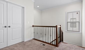42367 PIPER Crk, Ashburn, VA 20148