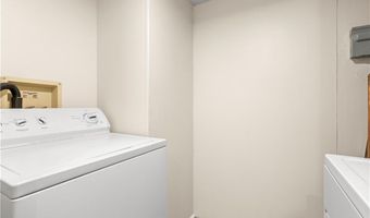 21 Lear Dr, Coventry, RI 02816