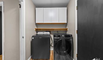 12950 Summer Cir, Anchorage, AK 99516