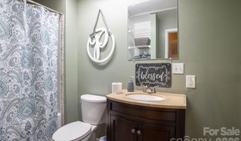 84 Sheets Farm Rd, Bakersville, NC 28705