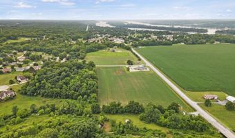 000 8TH St E, Andalusia, IL 61232