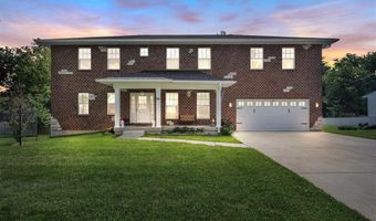 306 Essen Ln, Ballwin, MO 63021