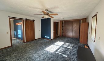 142 W South St, Ainsworth, NE 69210