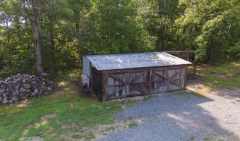 1000 Point Mason Rd, Big Sandy, TN 38221