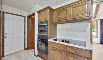 740 Fairway Ct, Augusta, KS 67010