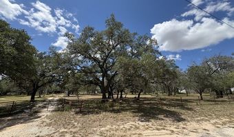 149 Moss, Adkins, TX 78101