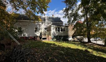 6 Crooker St, Bath, ME 04530