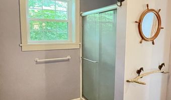 45 Seaview Ter, Belfast, ME 04915