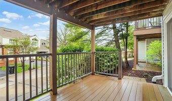 1709 Highview Circle Ct, Ballwin, MO 63021