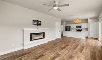4007 NE 3rd St, Ankeny, IA 50021