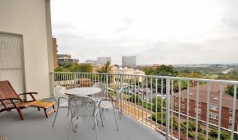 1200 N NASH St 532, Arlington, VA 22209