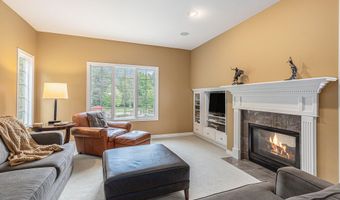 10310 E Rivershore Dr SE, Alto, MI 49302
