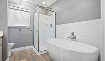 142 Kenmore Ave, Biloxi, MS 39531