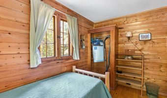 1048 Cottage Rd, Averill, VT 05903