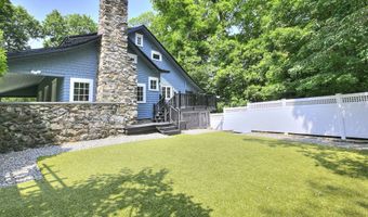 8 Rebel Ln, Darien, CT 06820