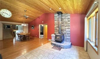 1932 17th St NW, Backus, MN 56435