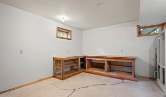 585 Nyla Ln, Ashland, OR 97520