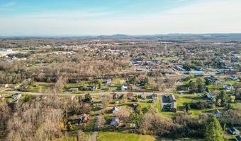 126 Maple St, Appomattox, VA 24522