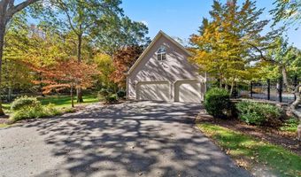 273 Finch Ln, North Kingstown, RI 02874