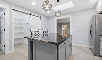 17341 N 158th St, Basehor, KS 66007