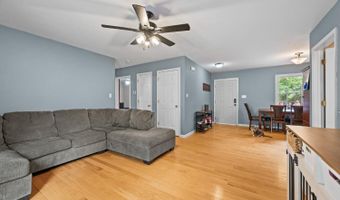 341 Courtland Dr, Appomattox, VA 24522