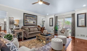 11806 E Arbor Dr, Anchorage, KY 40223