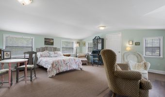 1099 Campbell Dr, Biloxi, MS 39532