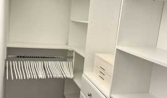 19 Center St, Barnegat, NJ 08005