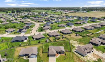 4885 REPUBLIC Dr, Ashland, MO 65010