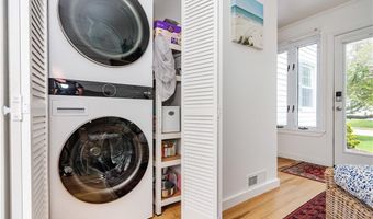 170 Pilgrim Pkwy, Warwick, RI 02888