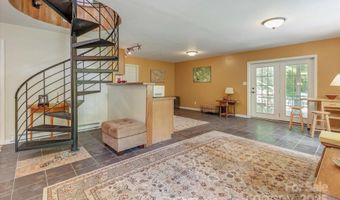 14 Shelton Branch Rd, Barnardsville, NC 28709
