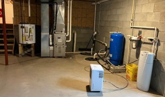 297 Woodburn Run Rd, Alma, WV 26320