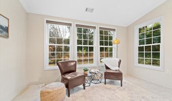 9306 PARKHILL Ter, Bethesda, MD 20814