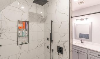 10800 Sorentino Dr, Arcadia, OK 73007