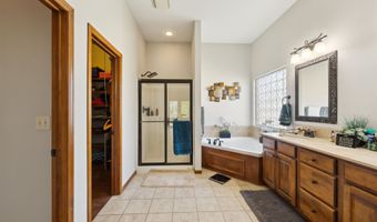 704 W Cornerstone Ct, Andover, KS 67002