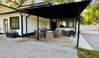 214 E SW, Ardmore, OK 73401