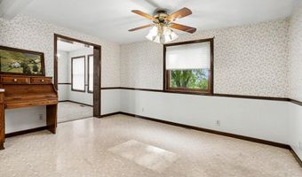 1129 N 24th St, Allegan, MI 49010