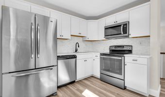 93 Windward Dr, Barnegat, NJ 08005