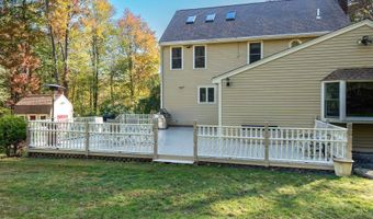 20 Peabody Dr, Brentwood, NH 03833