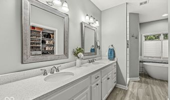 790 Foxboro Dr, Avon, IN 46123