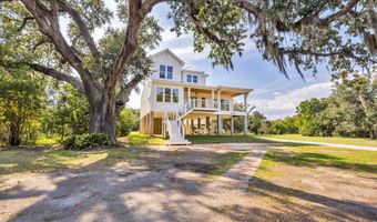 642 N Beach Blvd, Bay St. Louis, MS 39520