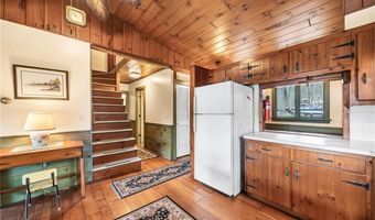 316 Court House Ln, Burrillville, RI 02859