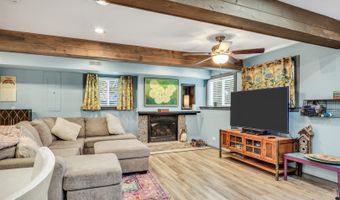 26689 W Pine St, Antioch, IL 60002