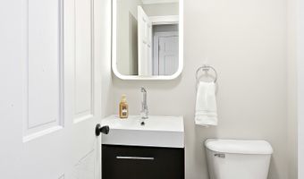 1670 Yosemite Pkwy, Algonquin, IL 60102