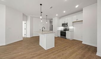 8 Epping Dr, Bella Vista, AR 72714