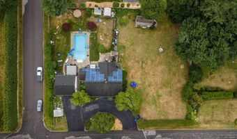 26 Pershing Ave, Acushnet, MA 02743