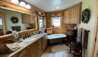 95 AUBURN FOREST Rd, Auburn, WY 83111