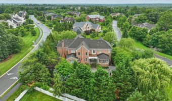 43582 OLD KINDERHOOK Dr, Ashburn, VA 20147